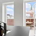 Penthouse In Center W Private Rooftop Terrace Århus