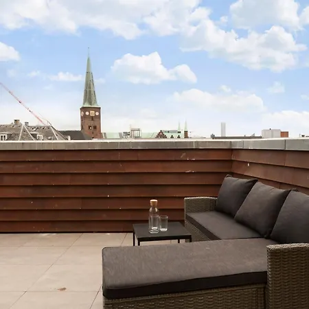 Apartamento Penthouse In City Center W Private Rooftop Terrace Århus