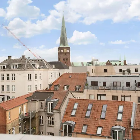 Grand Penthouse With Private Rooftop Terrace Aarhus
